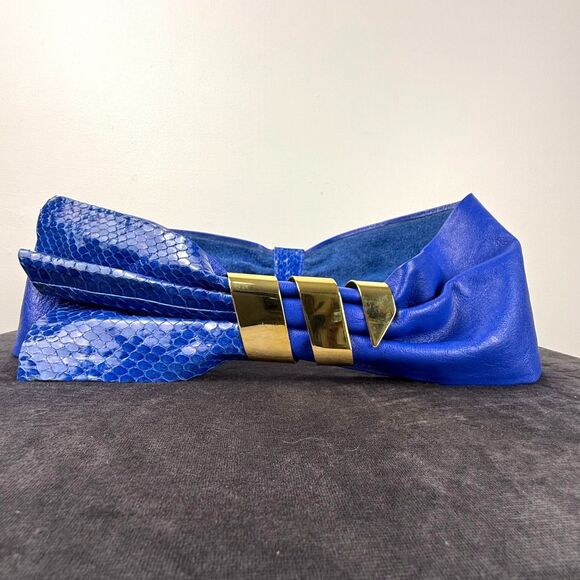 Vintage 80s Blue Snakeskin Leather Belt w/ Gold Hardware – Made in Taiwan R.O.C. - Picture 1 of 10